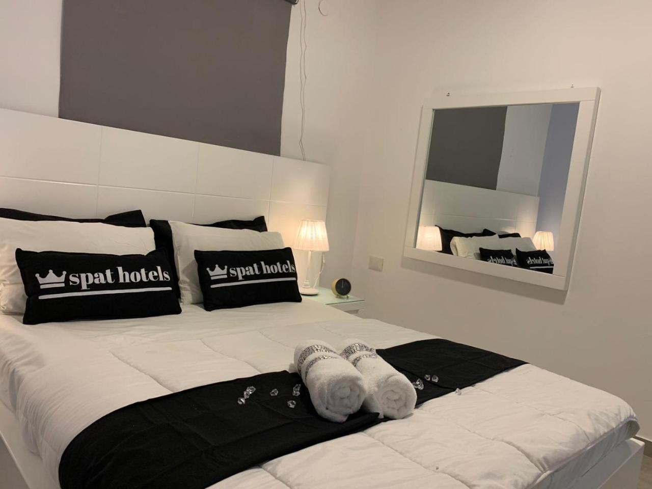 Spat Apartments Bat Yam Exterior foto