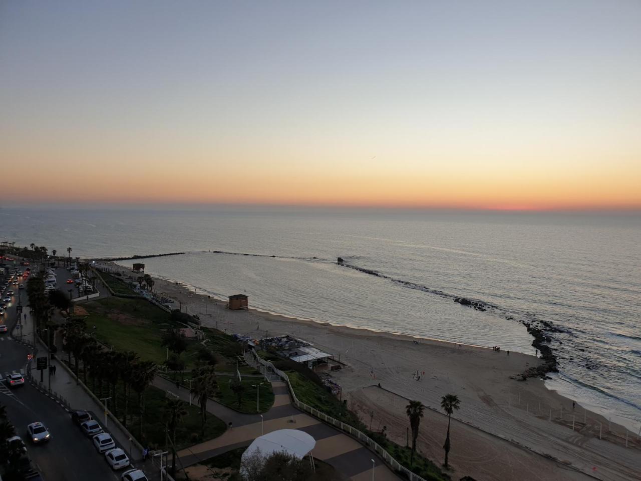 Spat Apartments Bat Yam Exterior foto